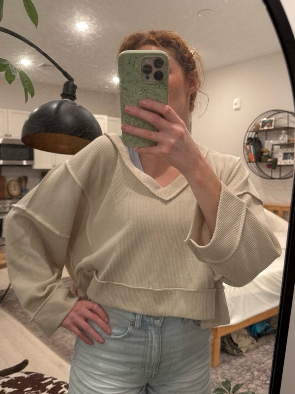 BDG Cream V-Neck Ribbed Pullover Sweater